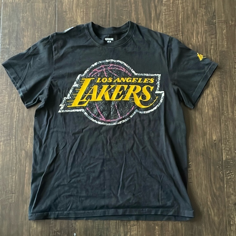 Los Angeles lakers basketball shirt black size Medium